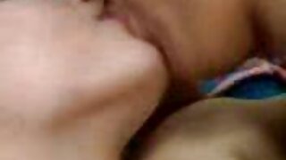 Xấu xí phim xex onlin tuổi teen Emma kéo dài cô ấy L. với mỡ giả đẩy nó sâu trong những vag