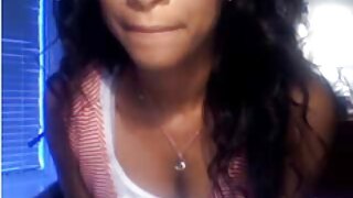 Curly đĩ dải ngoài trời phim sec oln và sau đó hút một tinh ranh deepthroat
