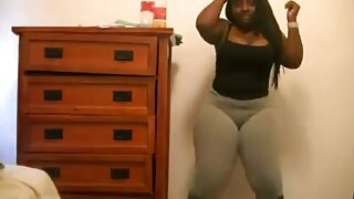 Tròn đít Maxi Chiến lợi phẩm sex online hentai được đập cứng trong một doggy vị trí