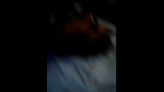 Đẹp gỗ mun cô gái phim sexonlin fucks ngoài trời trong một công viên